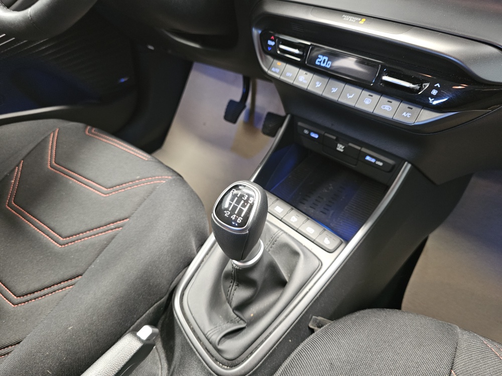 Hyundai i20 bei Hoffmann Automobile in Wolfsburg kaufen und sofort mitnehmen - Bild 8