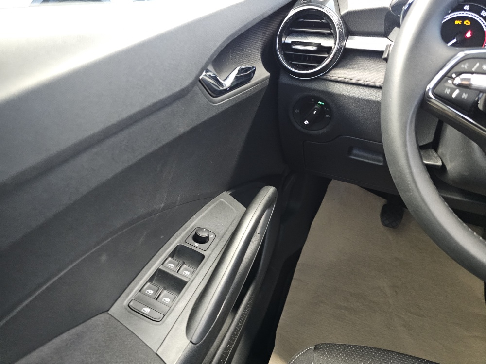 Skoda Fabia bei Hoffmann Automobile in Wolfsburg kaufen und sofort mitnehmen - Bild 19