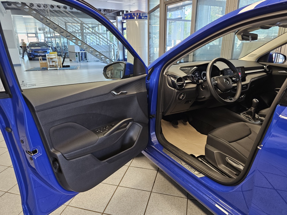 Skoda Fabia bei Hoffmann Automobile in Wolfsburg kaufen und sofort mitnehmen - Bild 23