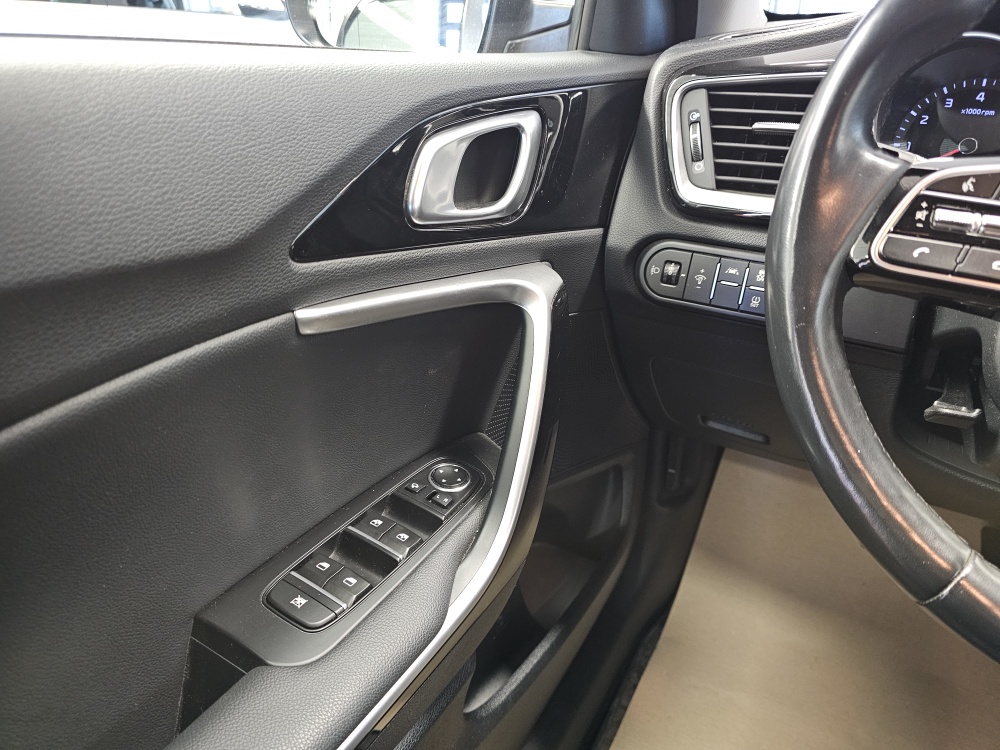Kia Ceed bei Hoffmann Automobile in Wolfsburg kaufen und sofort mitnehmen - Bild 16