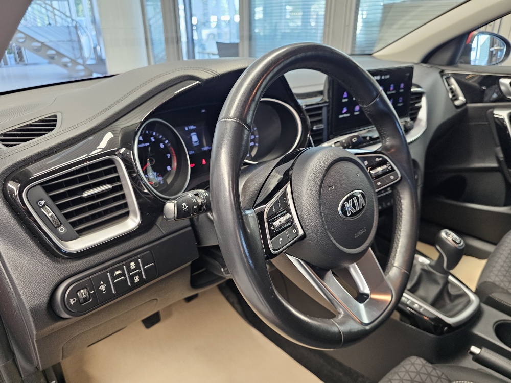 Kia Ceed bei Hoffmann Automobile in Wolfsburg kaufen und sofort mitnehmen - Bild 18