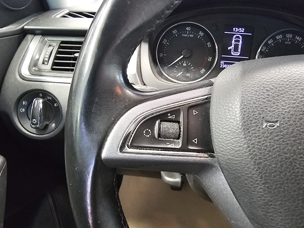 Skoda Rapid Spaceback bei Hoffmann Automobile in Wolfsburg kaufen und sofort mitnehmen - Bild 10