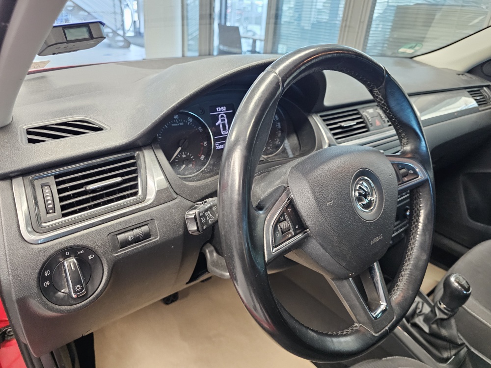 Skoda Rapid Spaceback bei Hoffmann Automobile in Wolfsburg kaufen und sofort mitnehmen - Bild 13