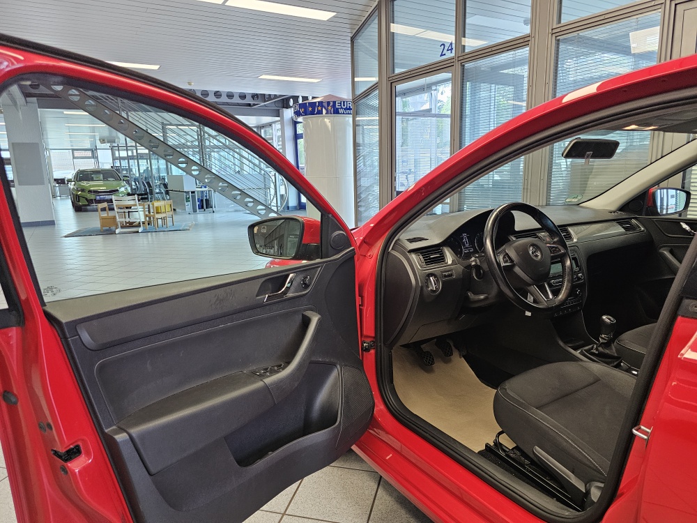 Skoda Rapid Spaceback bei Hoffmann Automobile in Wolfsburg kaufen und sofort mitnehmen - Bild 15