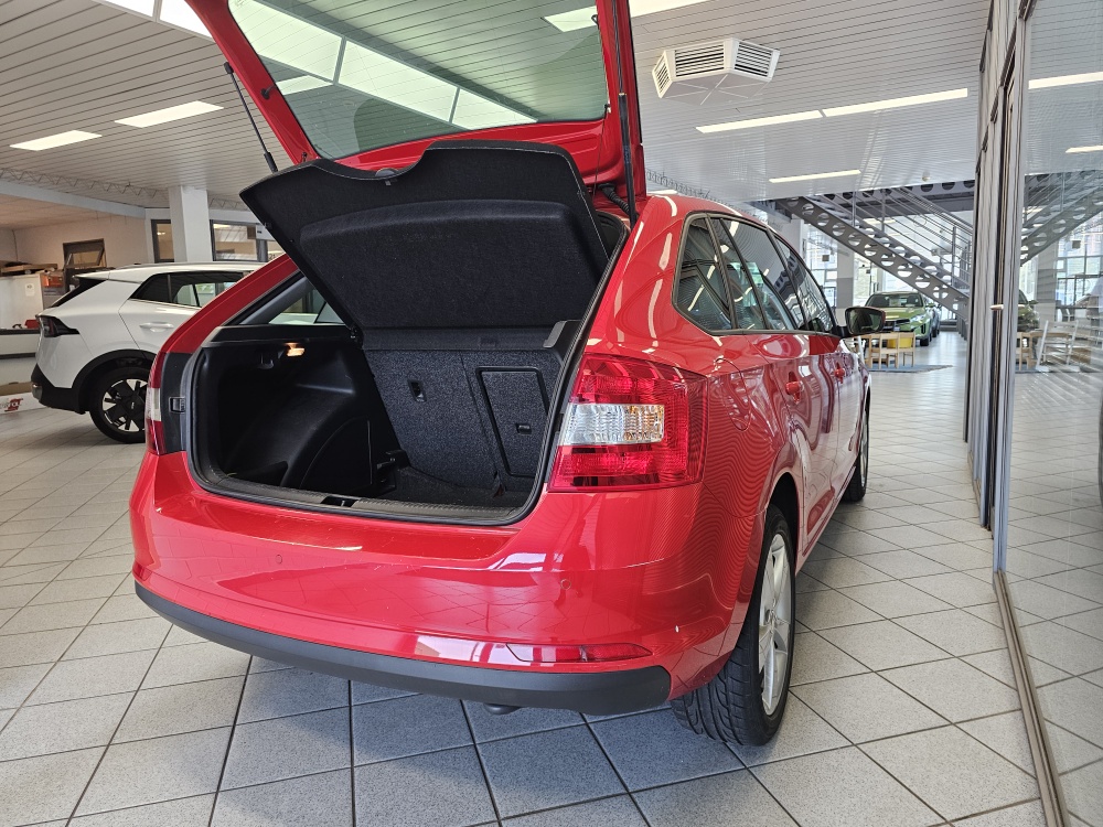 Skoda Rapid Spaceback bei Hoffmann Automobile in Wolfsburg kaufen und sofort mitnehmen - Bild 2