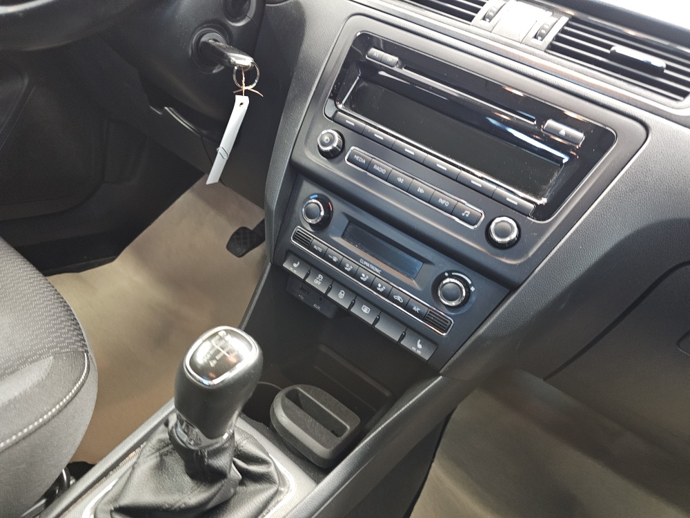 Skoda Rapid Spaceback bei Hoffmann Automobile in Wolfsburg kaufen und sofort mitnehmen - Bild 6