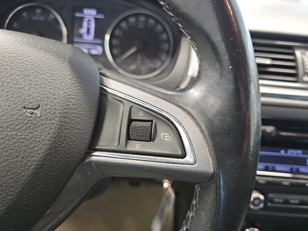 Skoda Rapid Spaceback bei Hoffmann Automobile in Wolfsburg kaufen und sofort mitnehmen - Bild 9