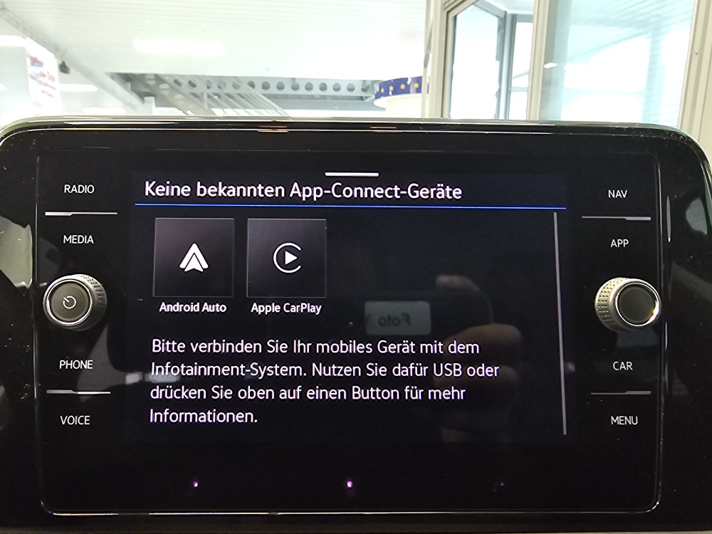 VW T-Roc bei Hoffmann Automobile in Wolfsburg kaufen und sofort mitnehmen - Bild 15