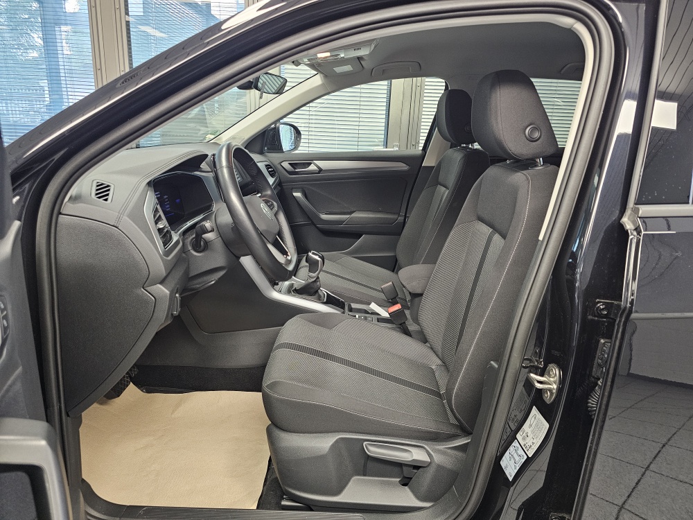 VW T-Roc bei Hoffmann Automobile in Wolfsburg kaufen und sofort mitnehmen - Bild 22