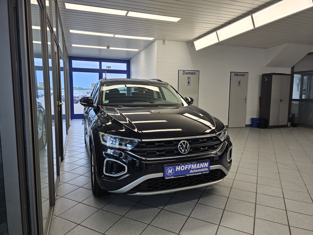 VW T-Roc bei Hoffmann Automobile in Wolfsburg kaufen und sofort mitnehmen - Bild 27