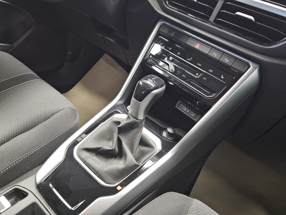 VW T-Roc bei Hoffmann Automobile in Wolfsburg kaufen und sofort mitnehmen - Bild 7