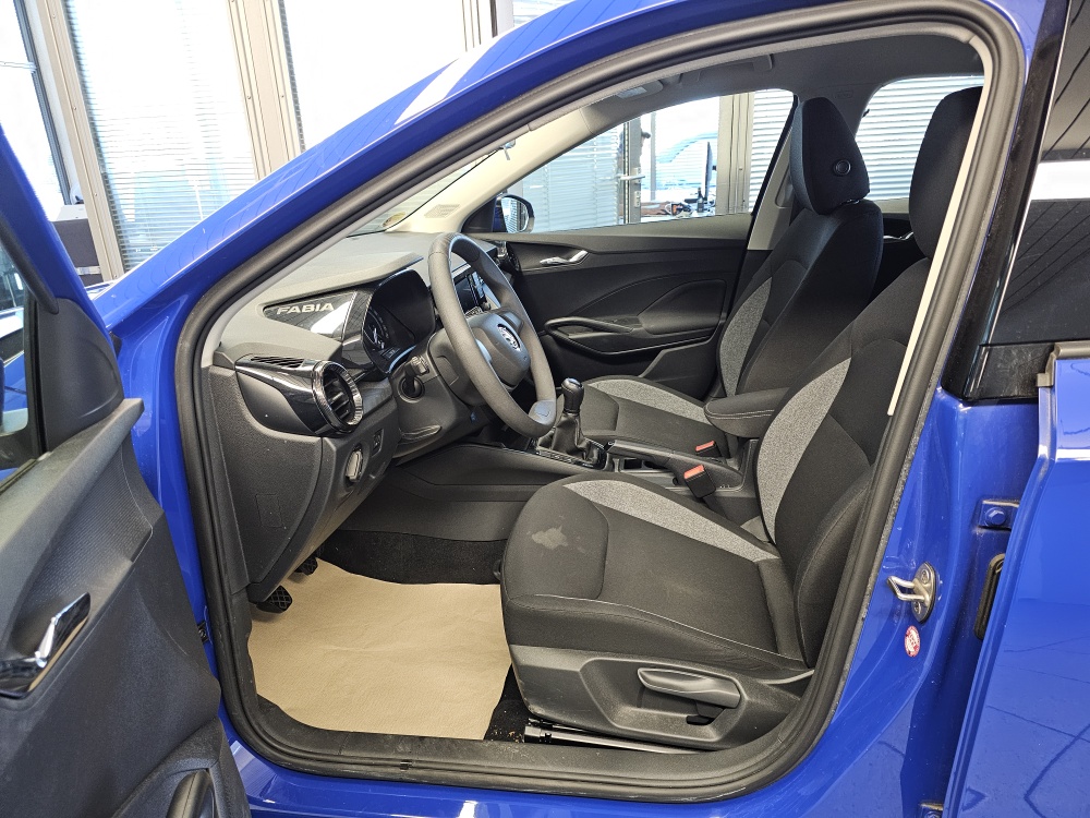 Skoda Fabia bei Hoffmann Automobile in Wolfsburg kaufen und sofort mitnehmen - Bild 18