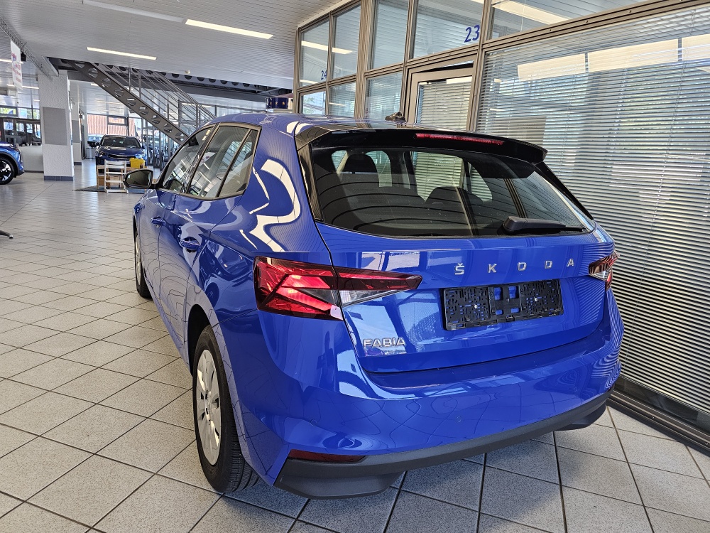 Skoda Fabia bei Hoffmann Automobile in Wolfsburg kaufen und sofort mitnehmen - Bild 3