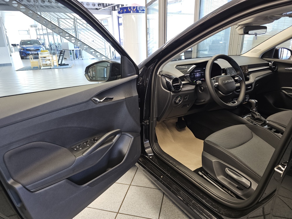 Skoda Fabia bei Hoffmann Automobile in Wolfsburg kaufen und sofort mitnehmen - Bild 20