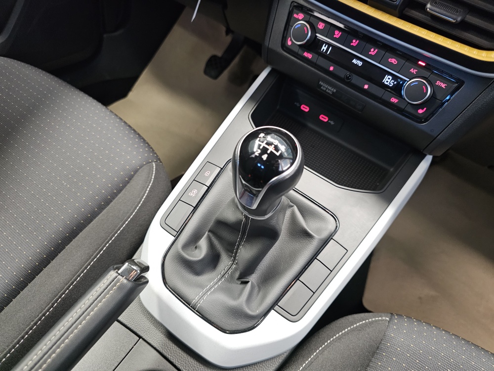 Seat Arona bei Hoffmann Automobile in Wolfsburg kaufen und sofort mitnehmen - Bild 6