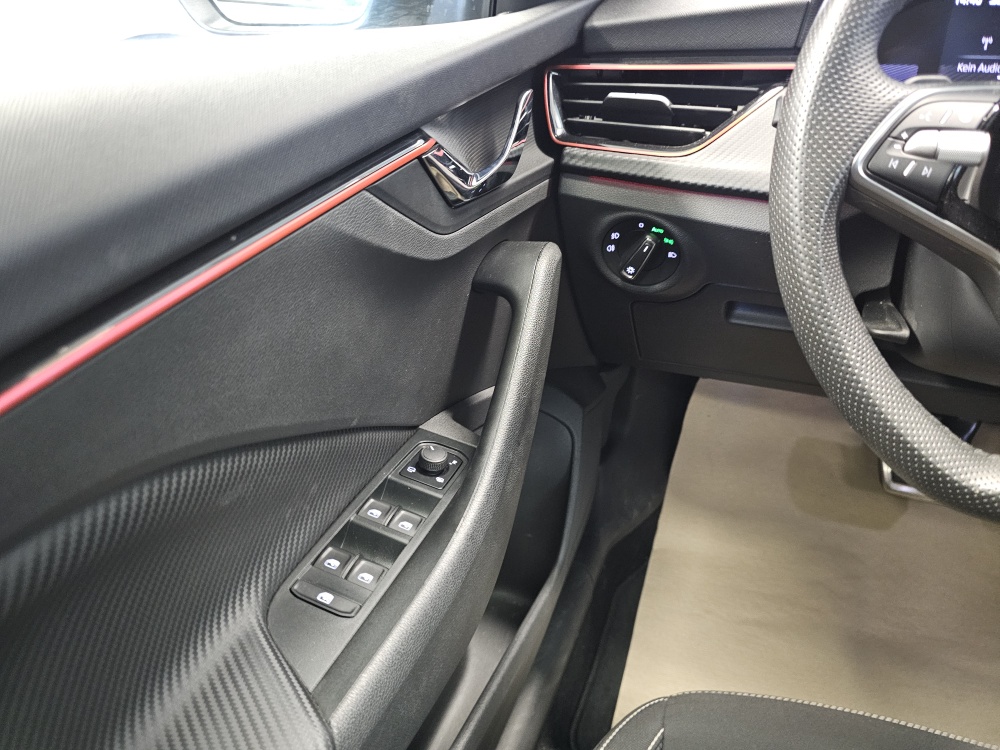 Skoda Scala bei Hoffmann Automobile in Wolfsburg kaufen und sofort mitnehmen - Bild 19