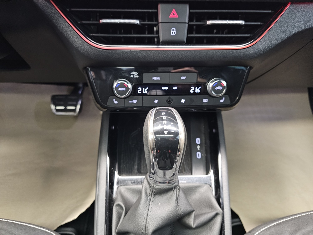 Skoda Scala bei Hoffmann Automobile in Wolfsburg kaufen und sofort mitnehmen - Bild 9