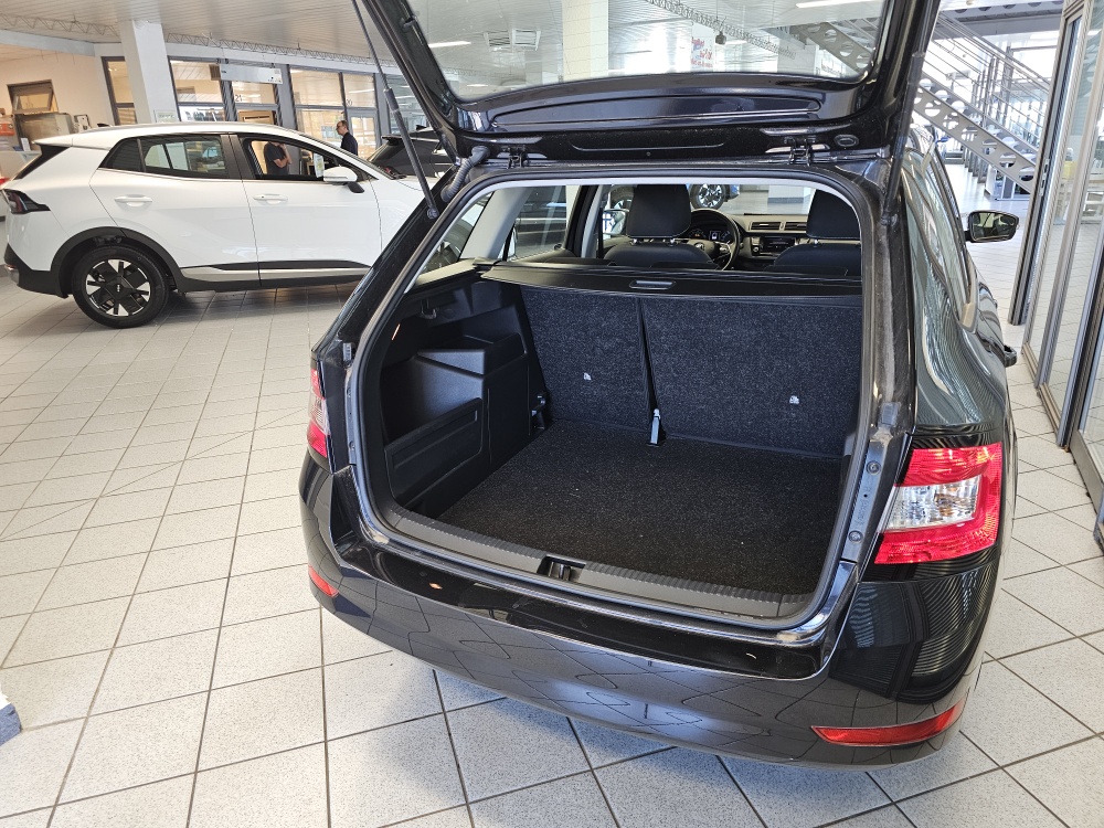 Skoda Fabia Combi bei Hoffmann Automobile in Wolfsburg kaufen und sofort mitnehmen - Bild 2