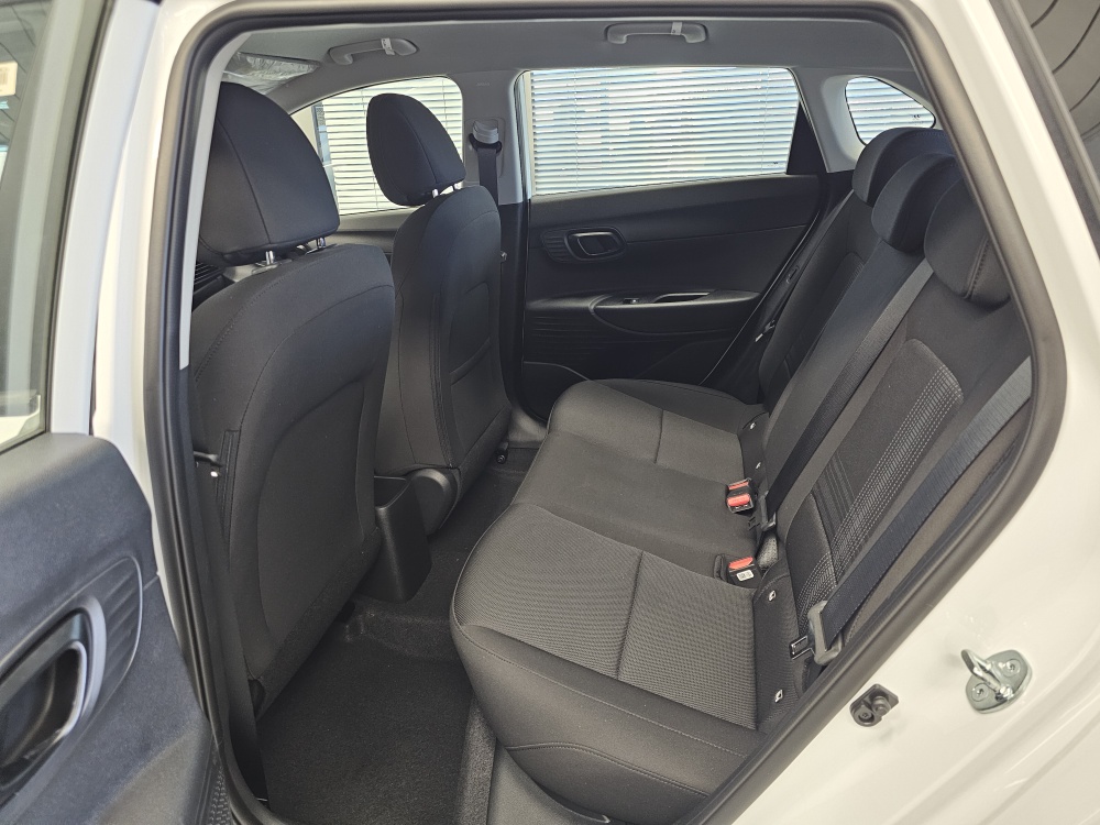 Hyundai i20 bei Hoffmann Automobile in Wolfsburg kaufen und sofort mitnehmen - Bild 4