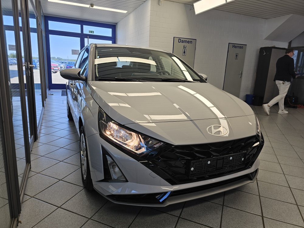 Hyundai i20 bei Hoffmann Automobile in Wolfsburg kaufen und sofort mitnehmen - Bild 25