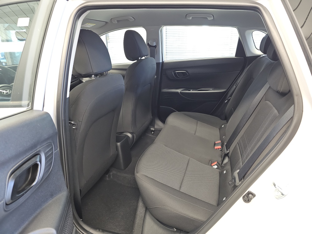 Hyundai i20 bei Hoffmann Automobile in Wolfsburg kaufen und sofort mitnehmen - Bild 4
