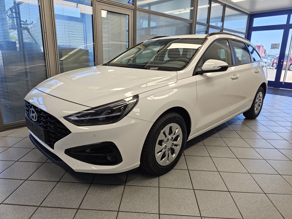 Hyundai i30 Kombi  für nur 20.950,- € bei Hoffmann Automobile in Wolfsburg kaufen und sofort mitnehmen