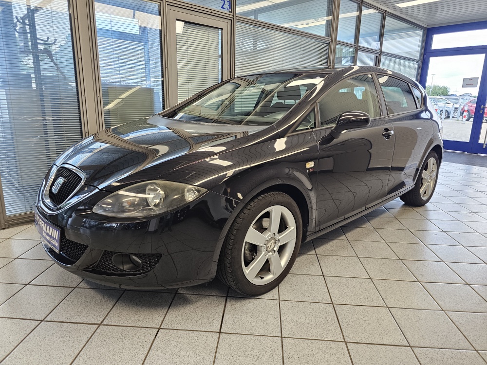 Seat Leon Stella für nur 1.700,- € bei Hoffmann Automobile in Wolfsburg kaufen und sofort mitnehmen
