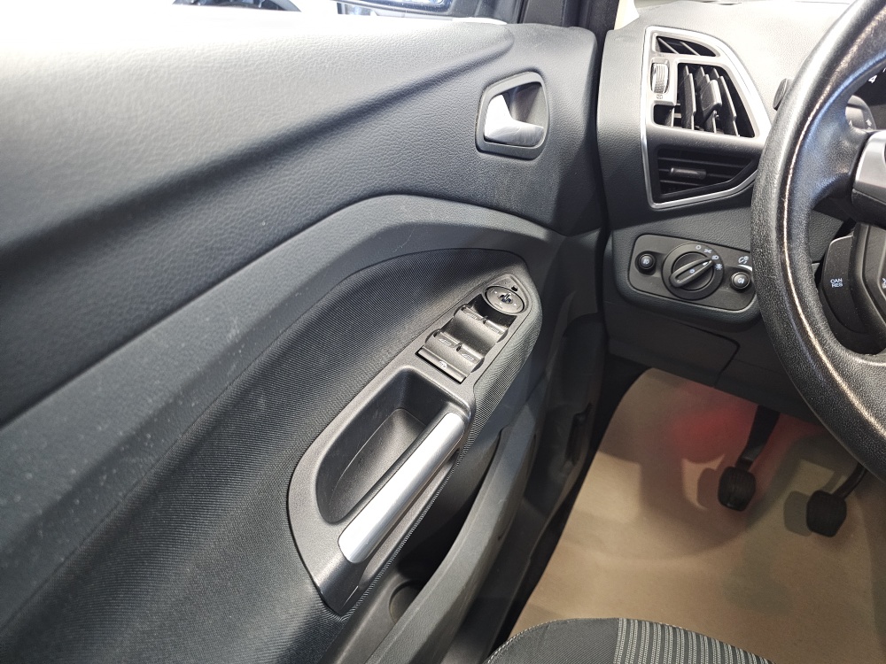 Ford Grand C-Max bei Hoffmann Automobile in Wolfsburg kaufen und sofort mitnehmen - Bild 15