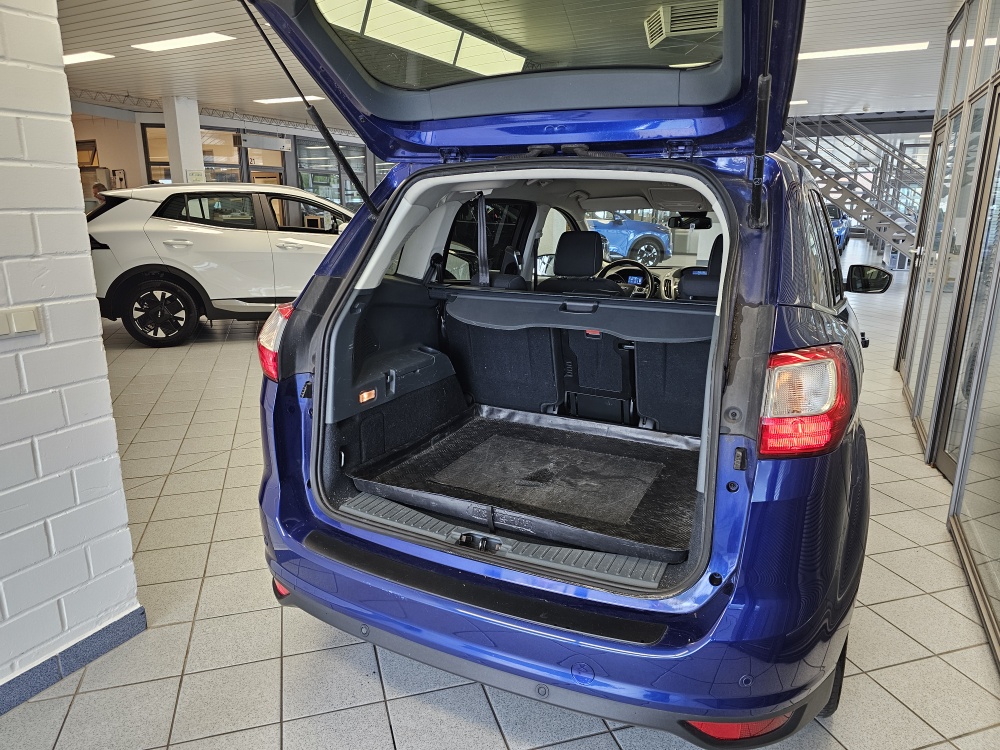 Ford Grand C-Max bei Hoffmann Automobile in Wolfsburg kaufen und sofort mitnehmen - Bild 2