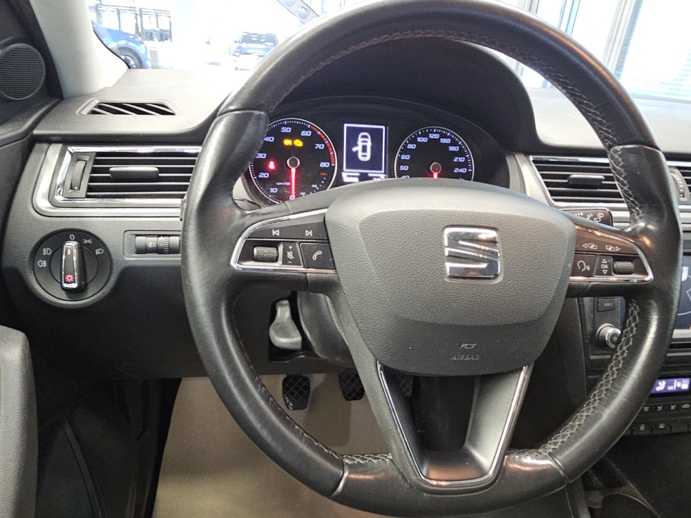 Seat Toledo bei Hoffmann Automobile in Wolfsburg kaufen und sofort mitnehmen - Bild 15