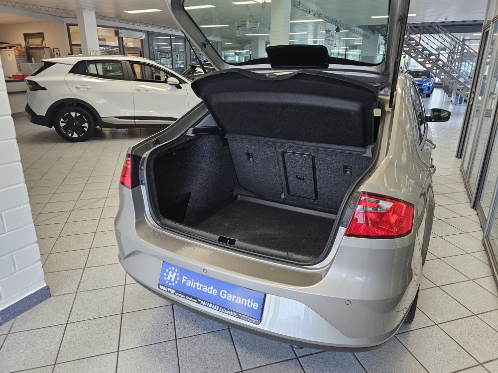 Seat Toledo bei Hoffmann Automobile in Wolfsburg kaufen und sofort mitnehmen - Bild 2