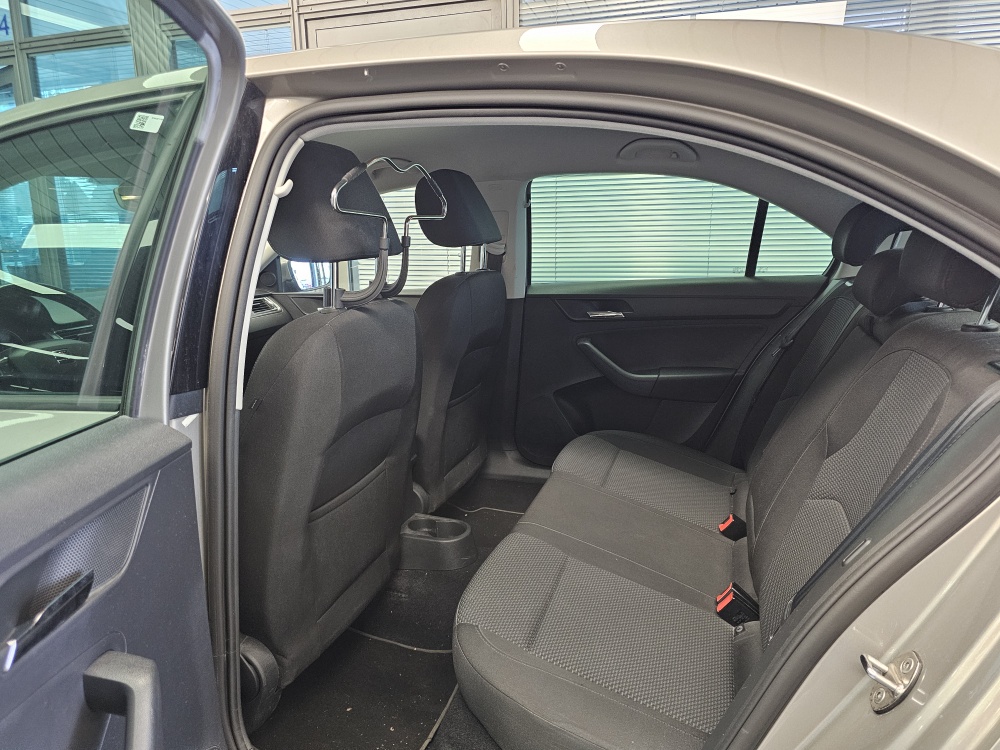 Seat Toledo bei Hoffmann Automobile in Wolfsburg kaufen und sofort mitnehmen - Bild 4