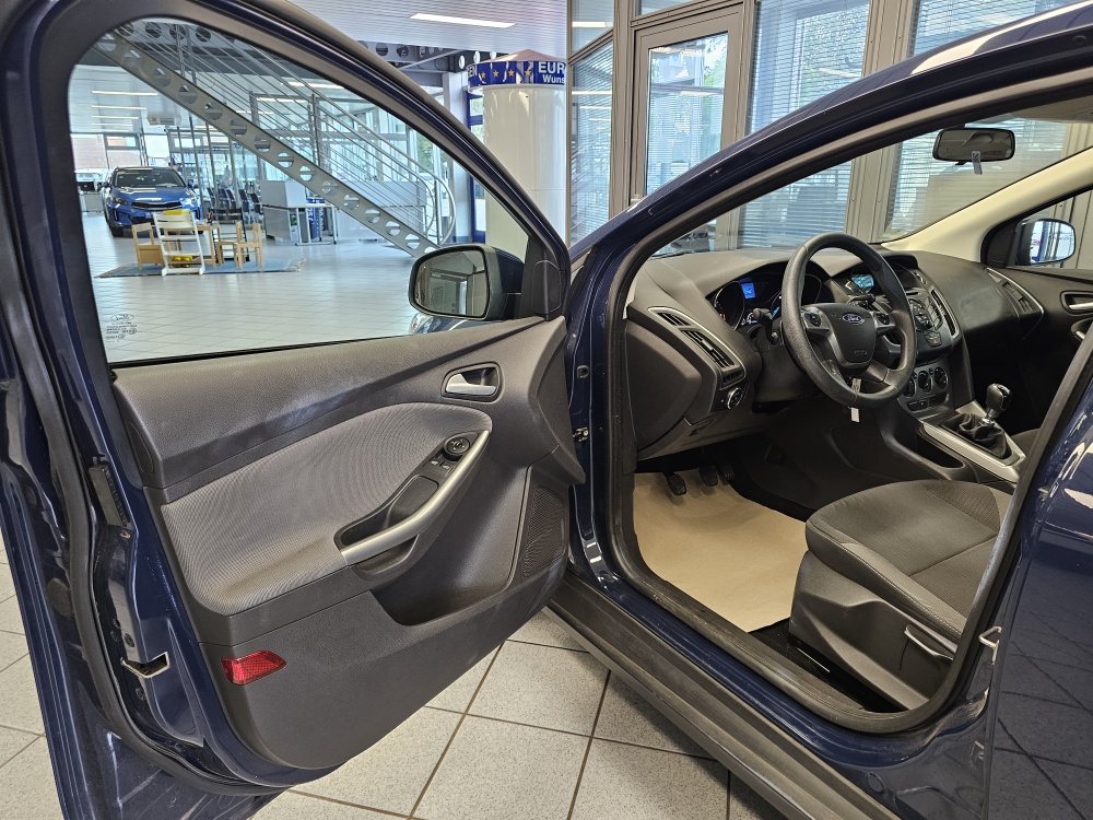 Ford Focus bei Hoffmann Automobile in Wolfsburg kaufen und sofort mitnehmen - Bild 15