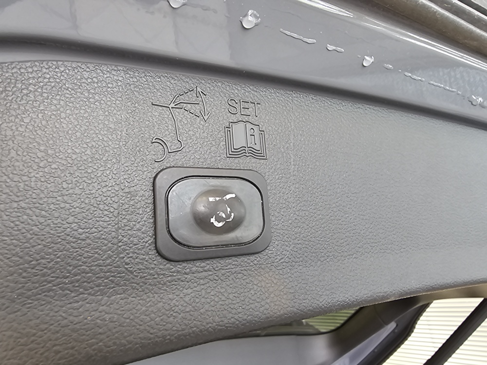 Ford Kuga bei Hoffmann Automobile in Wolfsburg kaufen und sofort mitnehmen - Bild 4
