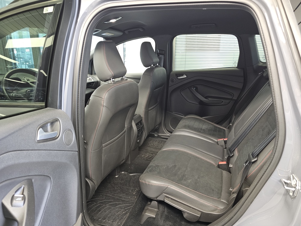 Ford Kuga bei Hoffmann Automobile in Wolfsburg kaufen und sofort mitnehmen - Bild 6