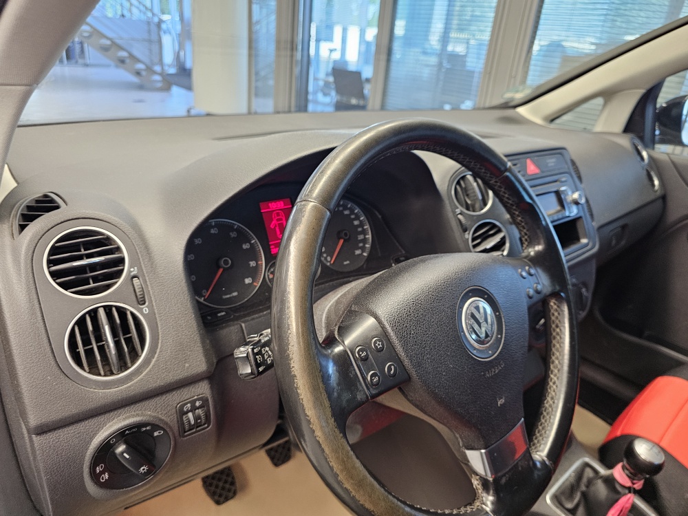 VW Golf Plus bei Hoffmann Automobile in Wolfsburg kaufen und sofort mitnehmen - Bild 13