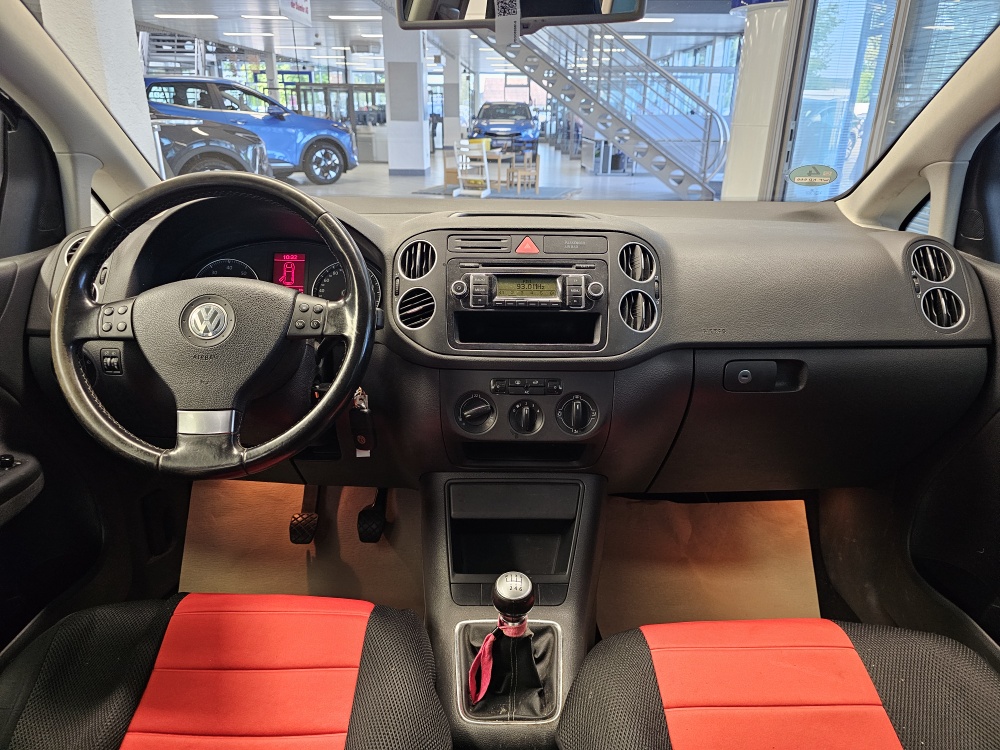 VW Golf Plus bei Hoffmann Automobile in Wolfsburg kaufen und sofort mitnehmen - Bild 6