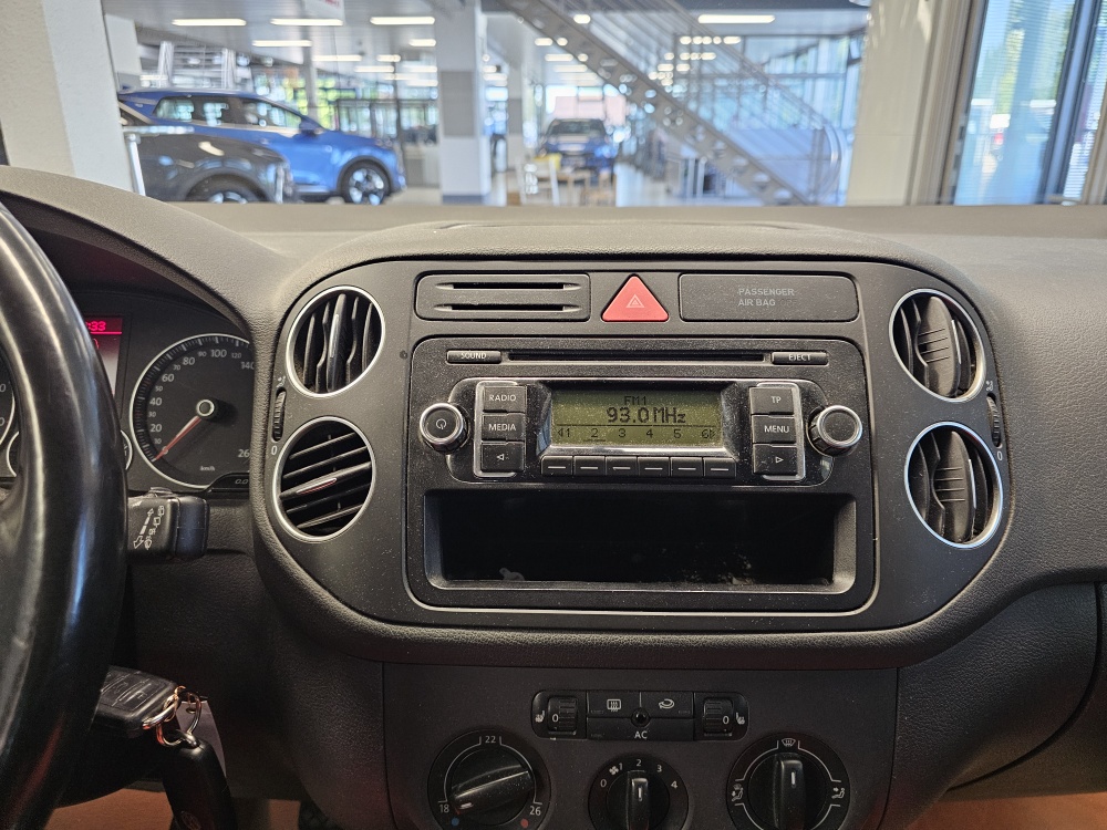VW Golf Plus bei Hoffmann Automobile in Wolfsburg kaufen und sofort mitnehmen - Bild 8