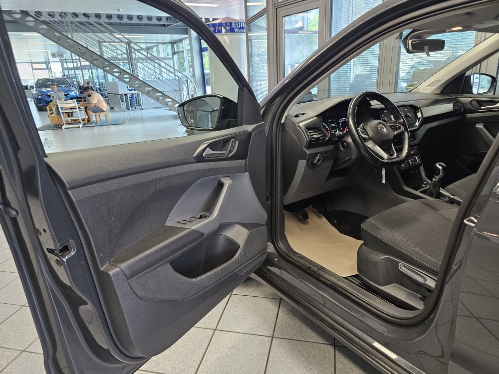 VW T-Cross bei Hoffmann Automobile in Wolfsburg kaufen und sofort mitnehmen - Bild 18