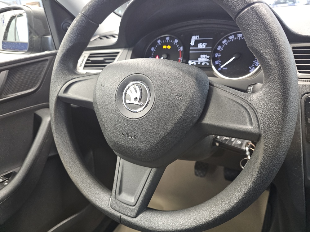 Skoda Rapid Spaceback bei Hoffmann Automobile in Wolfsburg kaufen und sofort mitnehmen - Bild 10