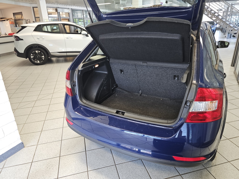 Skoda Rapid Spaceback bei Hoffmann Automobile in Wolfsburg kaufen und sofort mitnehmen - Bild 2