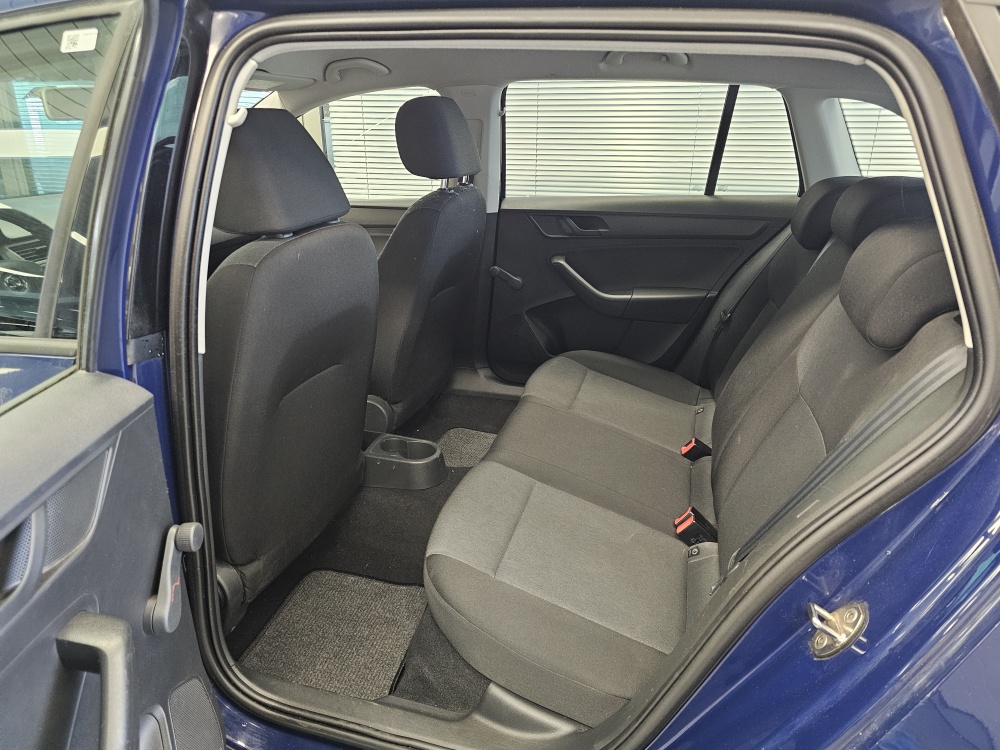 Skoda Rapid Spaceback bei Hoffmann Automobile in Wolfsburg kaufen und sofort mitnehmen - Bild 5