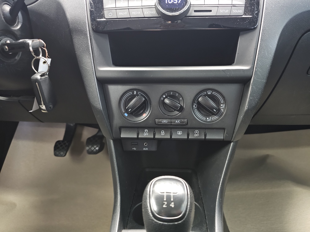 Skoda Rapid Spaceback bei Hoffmann Automobile in Wolfsburg kaufen und sofort mitnehmen - Bild 8
