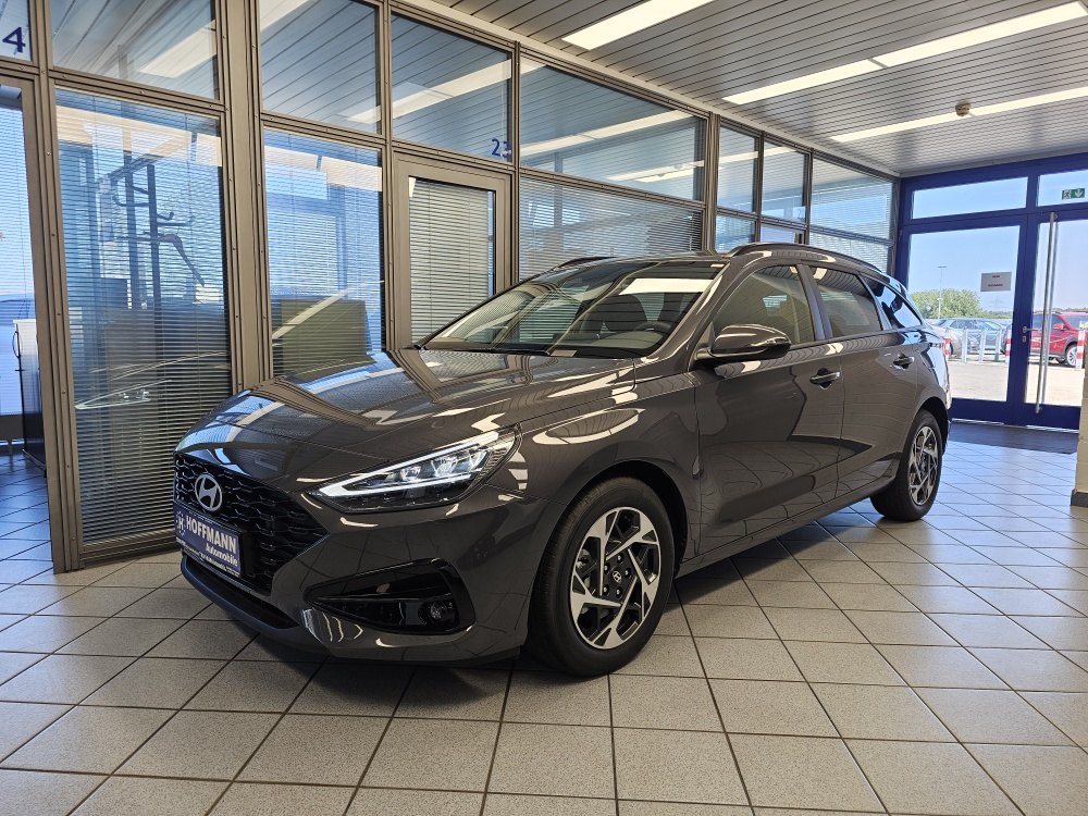 Hyundai i30 Kombi  für nur 24.350,- € bei Hoffmann Automobile in Wolfsburg kaufen und sofort mitnehmen