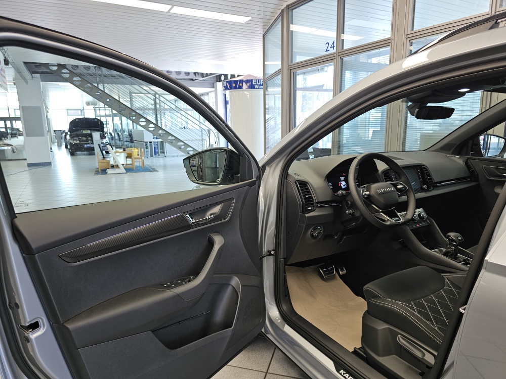 Skoda Karoq bei Hoffmann Automobile in Wolfsburg kaufen und sofort mitnehmen - Bild 25