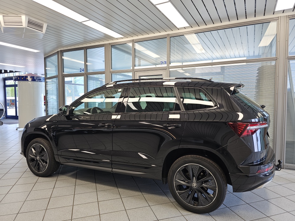Skoda Karoq bei Hoffmann Automobile in Wolfsburg kaufen und sofort mitnehmen - Bild 25