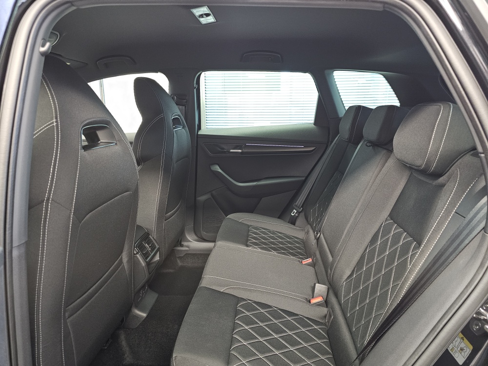 Skoda Karoq bei Hoffmann Automobile in Wolfsburg kaufen und sofort mitnehmen - Bild 6