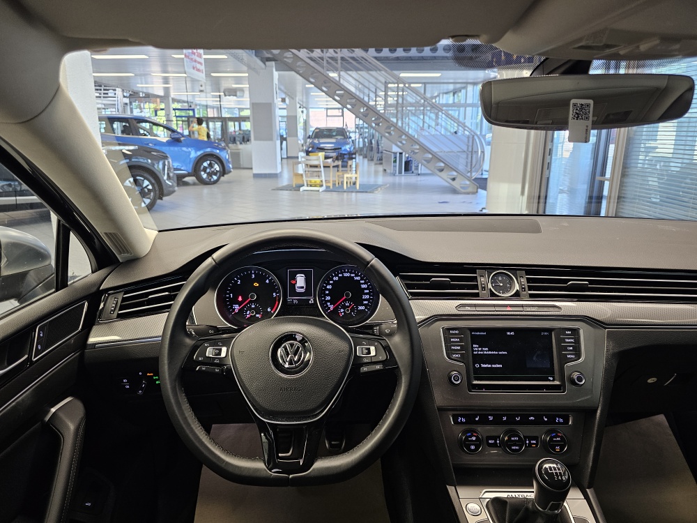VW Passat Variant bei Hoffmann Automobile in Wolfsburg kaufen und sofort mitnehmen - Bild 17