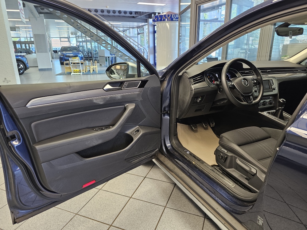 VW Passat Variant bei Hoffmann Automobile in Wolfsburg kaufen und sofort mitnehmen - Bild 21