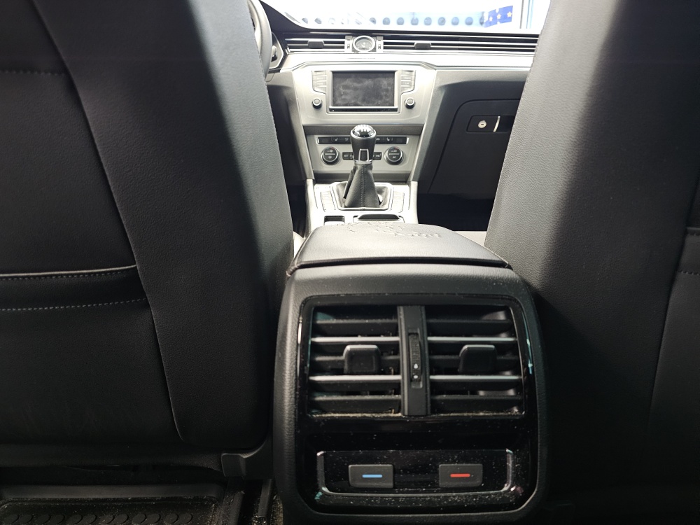 VW Passat Variant bei Hoffmann Automobile in Wolfsburg kaufen und sofort mitnehmen - Bild 6